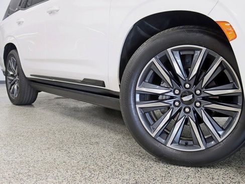 Used 2022 Cadillac Escalade Sport image 4