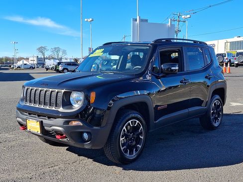 Certified 2023 Jeep Renegade Trailhawk image 3