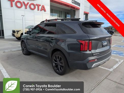 Used 2023 Kia Sorento SX Prestige image 5