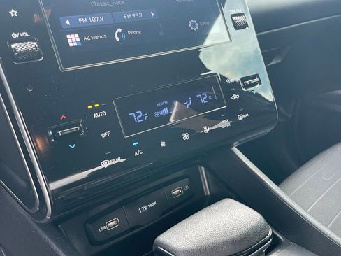 Used 2024 Hyundai Santa Cruz SEL FWD image 17