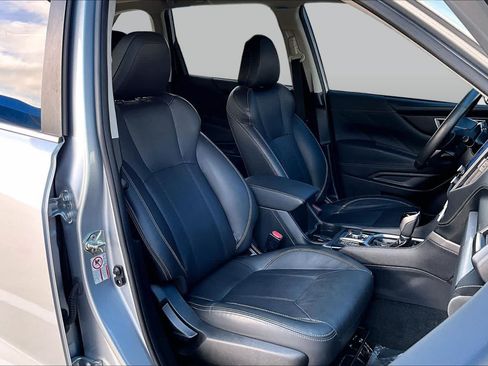 Used 2019 Subaru Forester Limited w/ Popular Package #3 AWD/4WD image 9