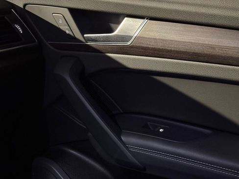 Certified 2023 Audi Q5 2.0T Premium Plus w/ Premium Plus Package image 24