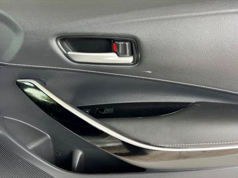 Certified 2022 Toyota Corolla XSE FWD image 18