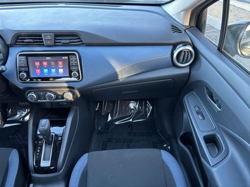 Used 2025 Nissan Versa SV image 33