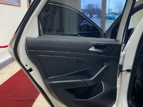 Used 2019 Volkswagen Jetta GLI Autobahn image 14