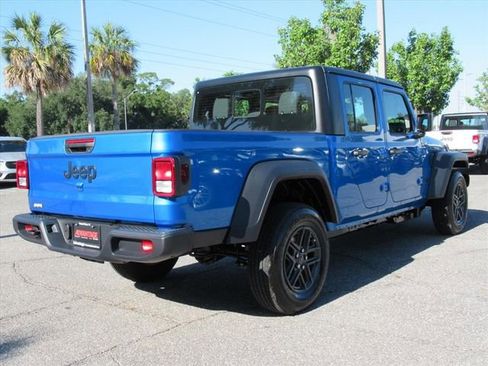 New 2026 Jeep Gladiator Sport AWD/4WD image 7