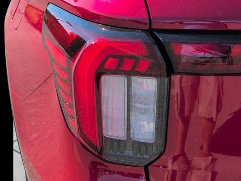 New 2025 Ford Explorer Platinum w/ Ultimate Package image 16