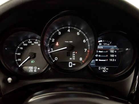 Used 2022 Porsche Macan AWD/4WD image 17