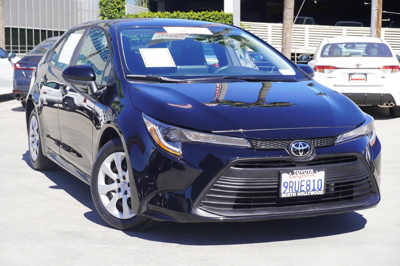Certified 2025 Toyota Corolla LE FWD image 2