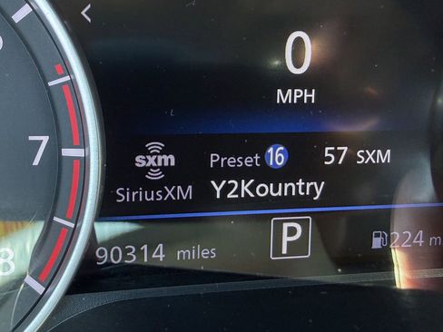 Used 2020 Nissan Sentra SR w/ Premium Package FWD image 23