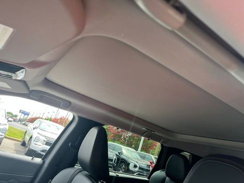 New 2025 Mitsubishi Outlander SEL image 16