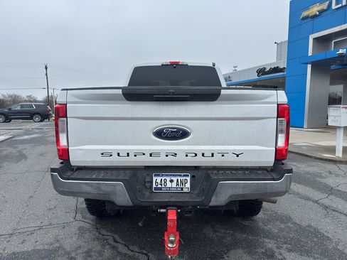 Used 2017 Ford F250 XLT image 6
