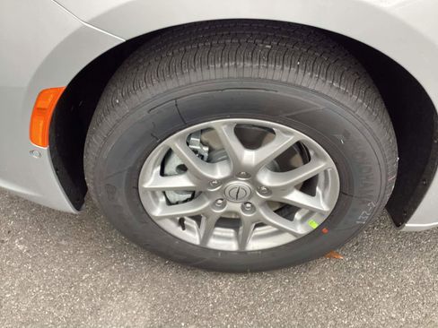 New 2026 Chrysler Pacifica Select image 30