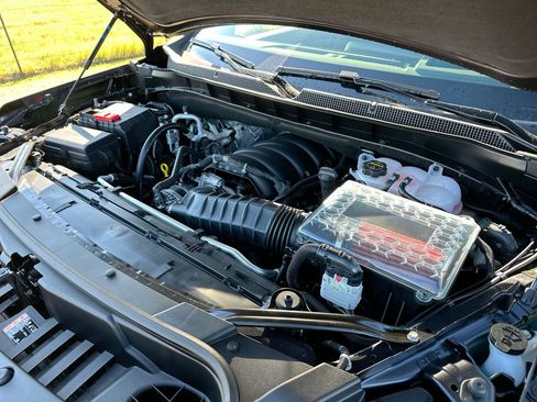 New 2026 Chevrolet Suburban High Country image 27