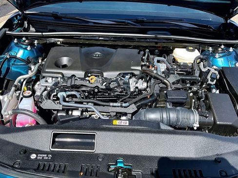 Used 2025 Toyota Camry SE w/ Convenience Package image 32