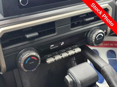 Used 2024 Toyota Tacoma SR5 AWD/4WD image 27