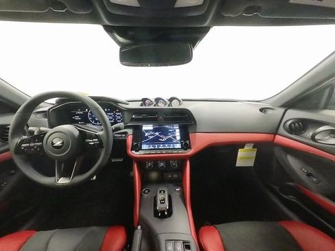 New 2025 Nissan Z Performance w/ Floor Mat Package image 25