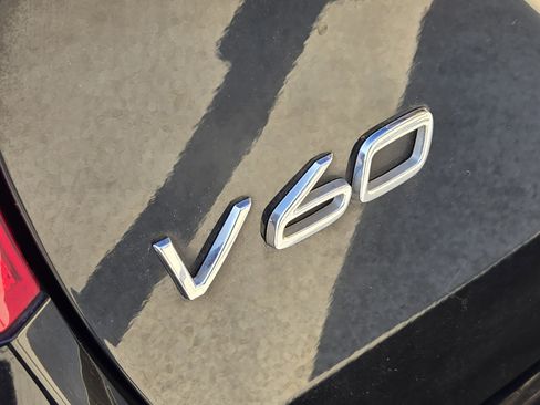 Used 2016 Volvo V60 T5 Premier image 18