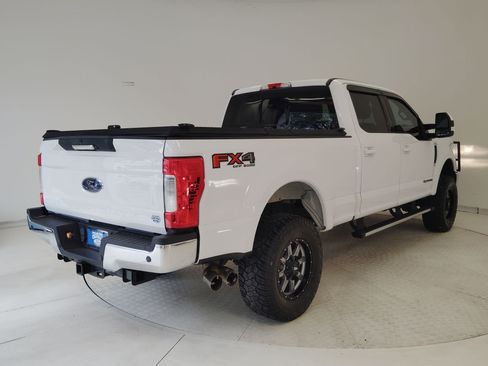 Used 2017 Ford F250 Lariat w/ Lariat Value Package image 9