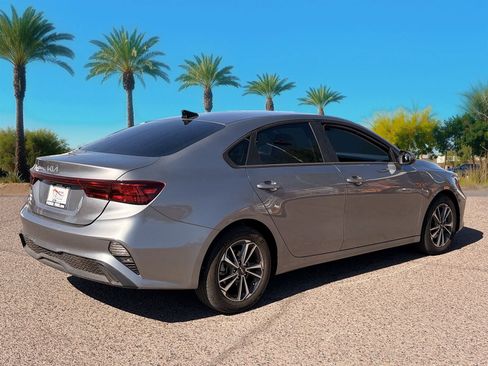 Used 2024 Kia Forte LXS w/ LXS Technology Package FWD image 5