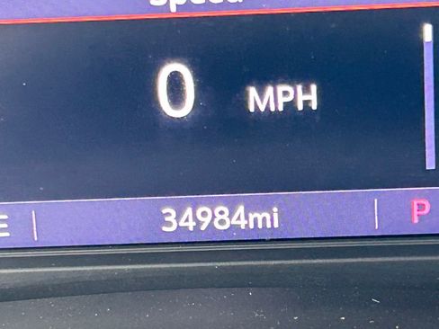 Certified 2023 Buick Enclave Essence image 36