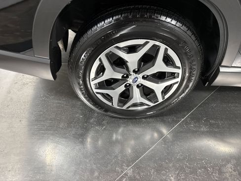 Used 2023 Subaru Forester Premium image 13