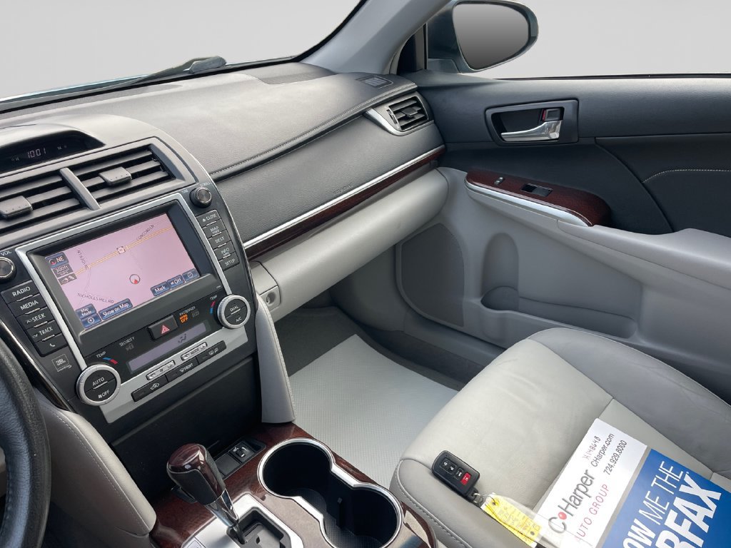 Used 2013 Toyota Camry XLE FWD image 32
