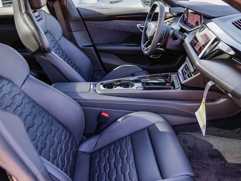 New 2026 Audi S e-tron GT Premium Plus AWD/4WD image 17