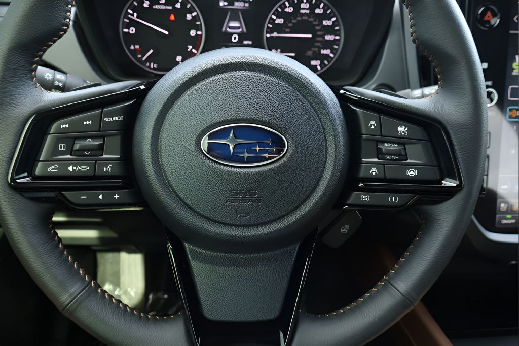 Certified 2025 Subaru Forester Touring AWD/4WD image 22