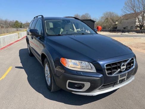 Used 2013 Volvo XC70 3.2 image 9