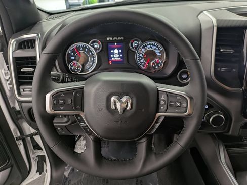 Used 2025 RAM 1500 Big Horn AWD/4WD image 21