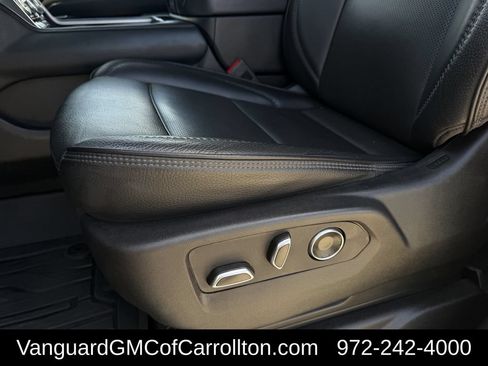 Used 2023 GMC Yukon Denali RWD image 28