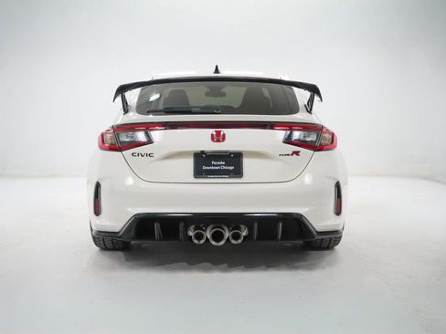 Used 2025 Honda Civic Type R image 11