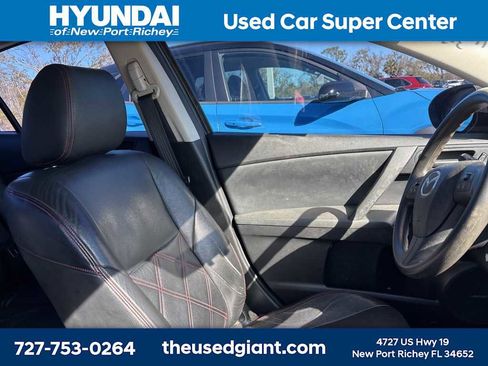 Used 2011 MAZDA MAZDA3 i Touring image 7