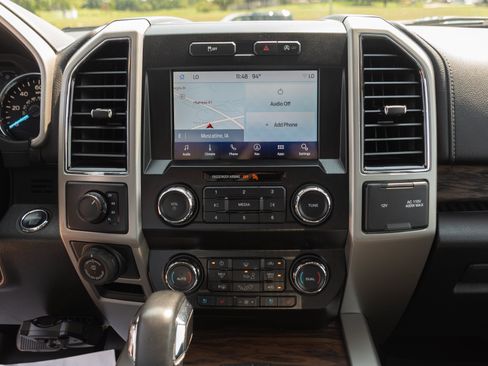 Used 2019 Ford F150 Lariat w/ Trailer Tow Package AWD/4WD image 13