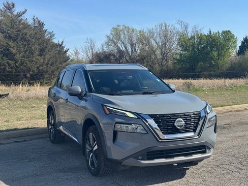 Used 2021 Nissan Rogue SL image 7