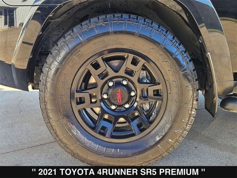 Used 2021 Toyota 4Runner SR5 Premium w/ Moonroof Package image 35