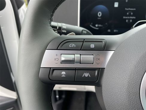 New 2026 Hyundai Tucson Limited image 30