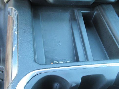 Used 2022 Chevrolet Silverado 2500 High Country w/ Technology Package image 26