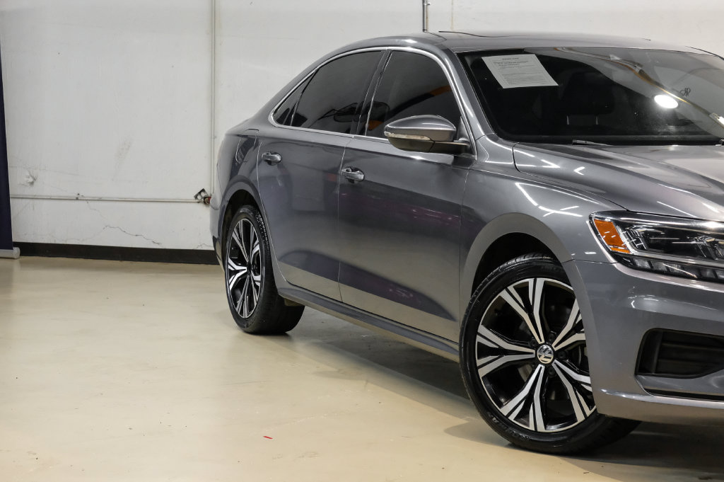 Used 2022 Volkswagen Passat 2.0T SE FWD image 8