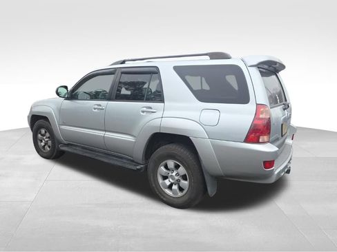 Used 2003 Toyota 4Runner SR5 image 2