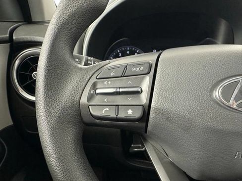 Used 2023 Hyundai Kona SEL AWD/4WD image 19