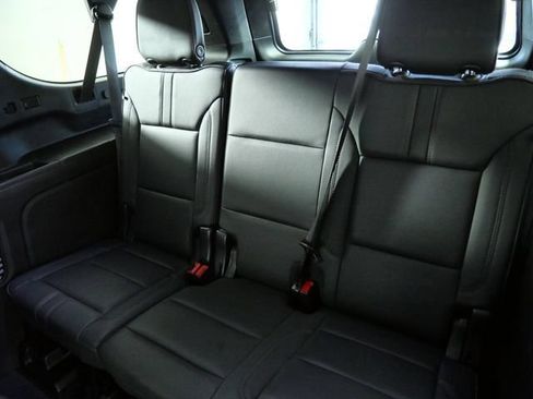 Used 2023 Chevrolet Suburban RST w/ Sport Performance Package AWD/4WD image 16