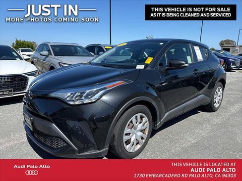 Used 2020 Toyota C-HR LE FWD image 1