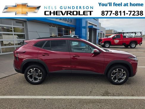 New 2025 Chevrolet Trax LT w/ Driver Confidence Package image 8