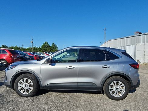 Used 2024 Ford Escape Active FWD image 2