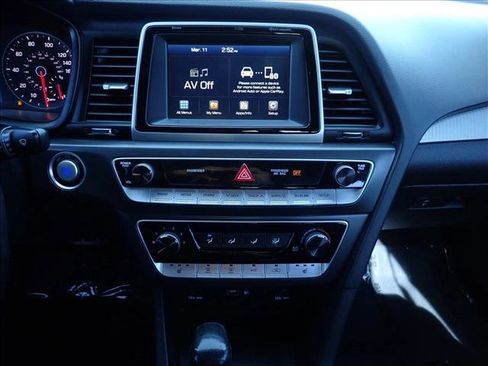 Used 2018 Hyundai Sonata Sport image 16