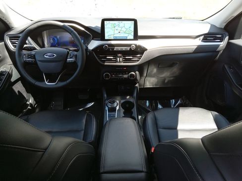 Used 2022 Ford Escape SEL w/ Technology Package AWD/4WD image 15