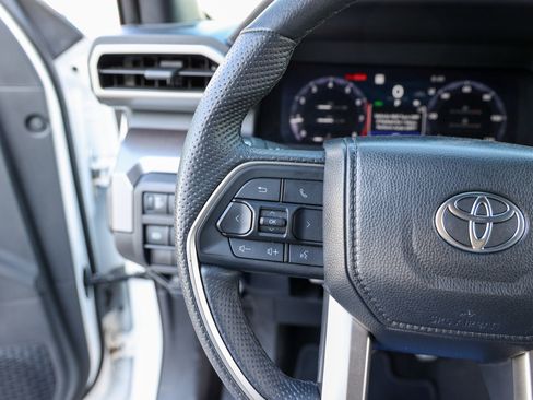 Certified 2024 Toyota Tacoma TRD Sport image 18