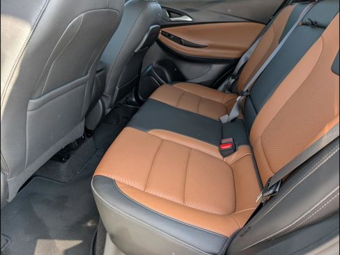 Used 2020 Buick Encore GX Essence image 12